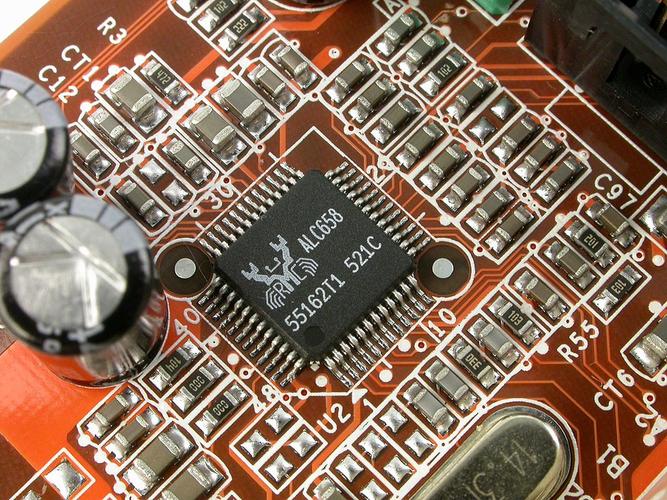 經(jīng)典回憶 升技NF8-V2主板深度回顧